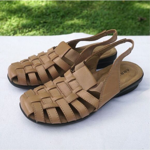 Array Tan Leather Chunky Slingback Fisherman Sandals - Picture 3 of 9